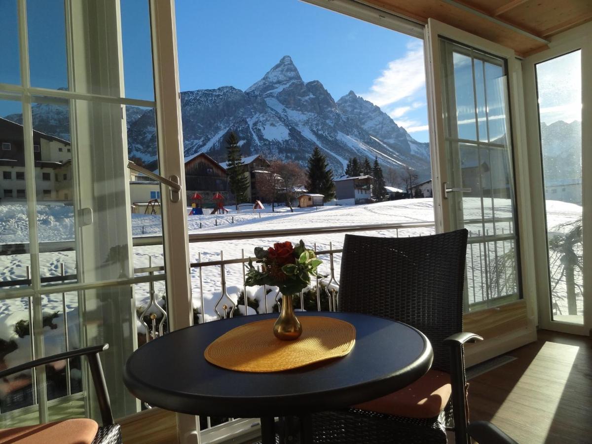 Appartements Loisachpromenade Ehrwald Bagian luar foto