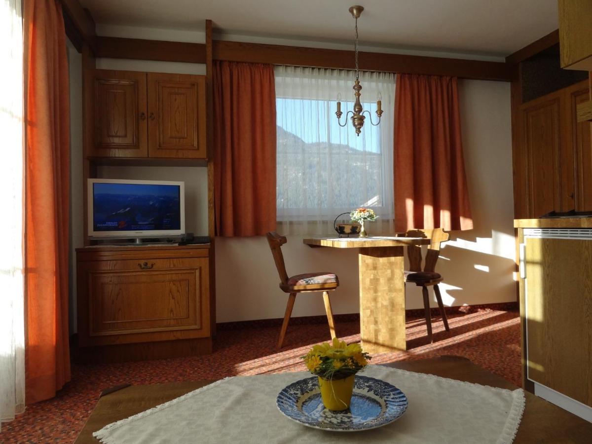 Appartements Loisachpromenade Ehrwald Bagian luar foto