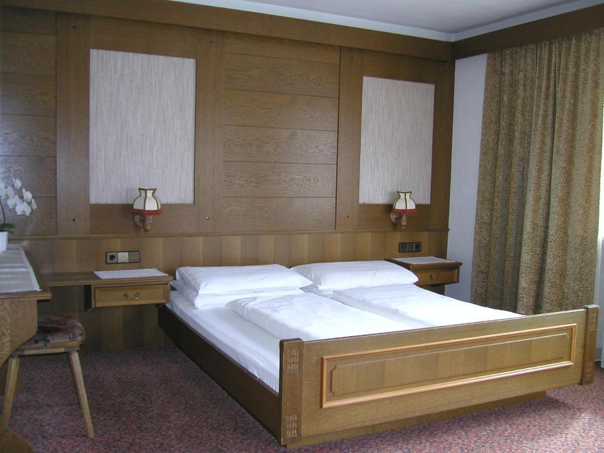 Appartements Loisachpromenade Ehrwald Bagian luar foto