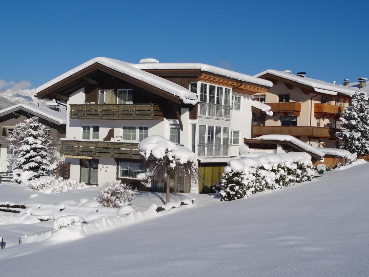 Appartements Loisachpromenade Ehrwald Bagian luar foto