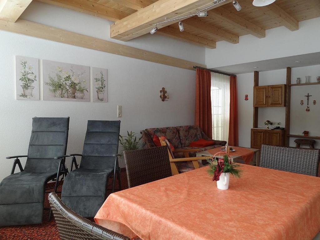 Appartements Loisachpromenade Ehrwald Bagian luar foto