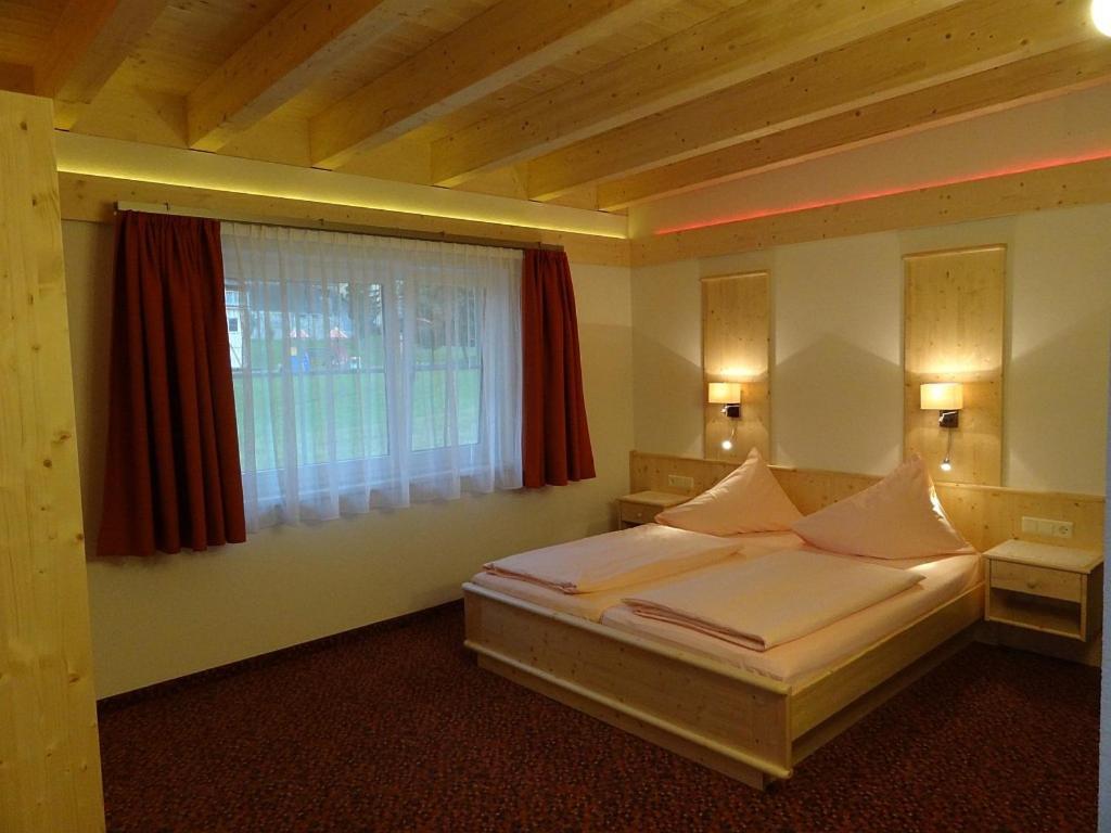Appartements Loisachpromenade Ehrwald Bagian luar foto