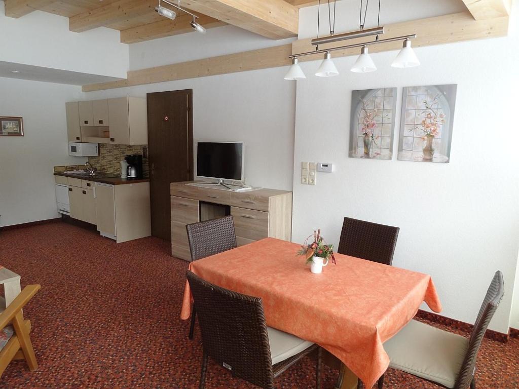 Appartements Loisachpromenade Ehrwald Bagian luar foto